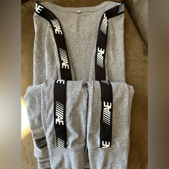 Lone sleeve Tee, Brand new, Never worn, Washed - Picture 4 of 5